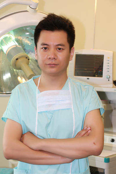 杨亚益